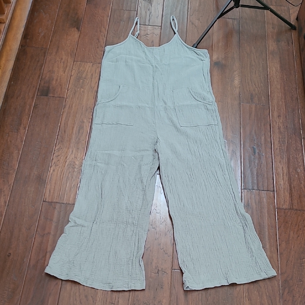 Hunter & Brown Light Olive Green/Sage Gauze Wideleg Jumpsuit size Large